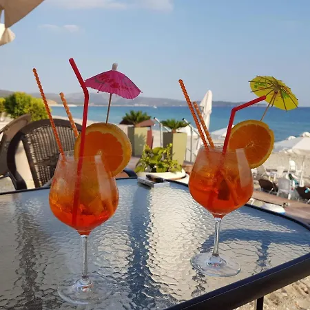 Plaisir Hotel apartamentowy 3*