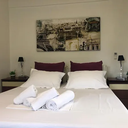 Plaisir Apartahotel 3*