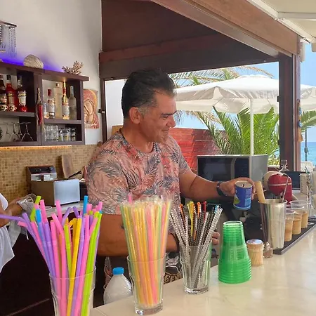 Plaisir Apartahotel