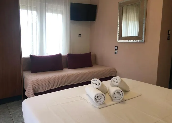 Plaisir アパートホテル Makryámmos