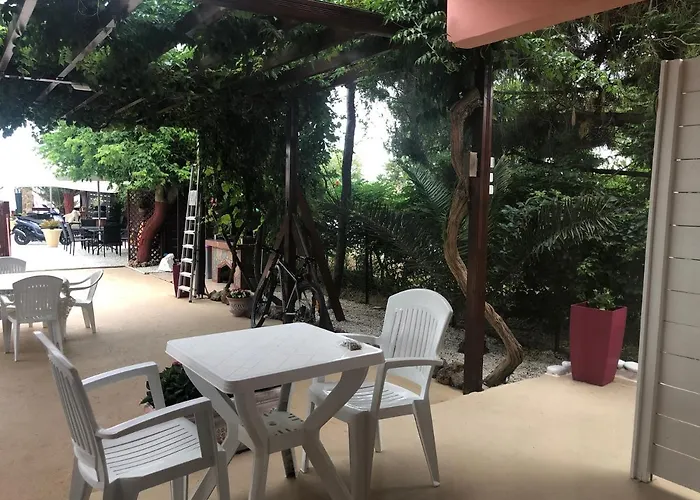 Plaisir 3* Makryámmos