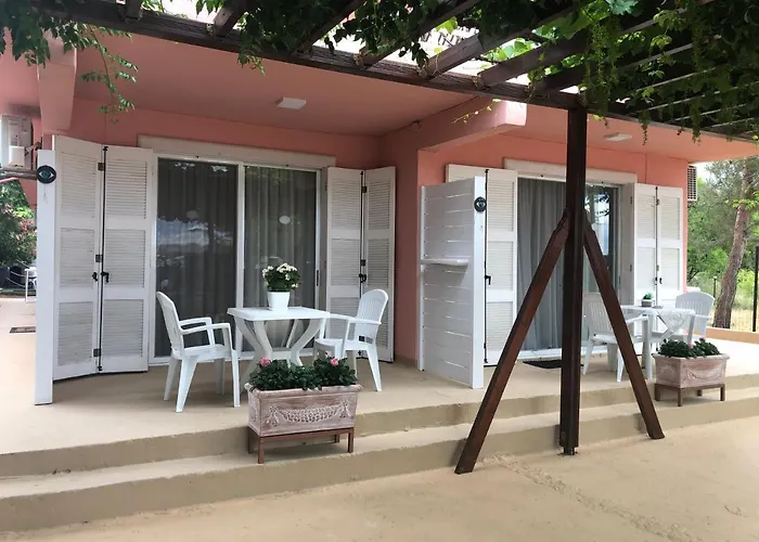 Plaisir アパートホテル