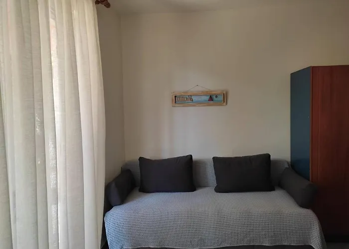 アパートホテル Plaisir Makryámmos