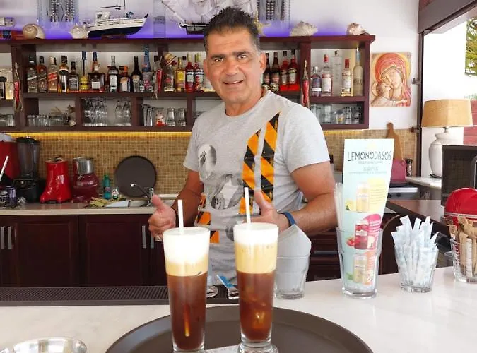 Plaisir アパートホテル