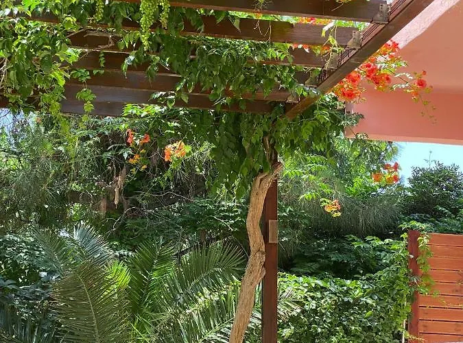 Plaisir アパートホテル 3*