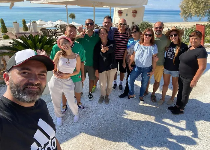 Plaisir アパートホテル